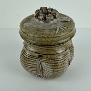 Vtg Sternad’s Stoneware Sonoma CA Oven Proof Garlic Keeper Garlic Roaster Signed